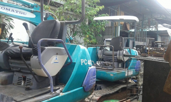 ขายรถขุด PC 40 รุ่น 7 เครื่องยนต์ KOMATSU 4 สูบ 4DS4 รถเก่านอกสภาพสวย ราคา 495,000 บาท