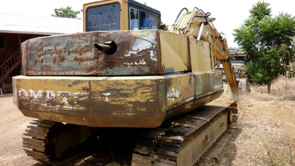 ขายรถแม็กโค โคมัสสุ PC 120-3 พร้อมเทเลอร์ ( เล่มทะเบียนทั้ง 2 คันครับ ) ขายรถแม็กโค โคมัสสุ PC 120-3 พร้อมเทเลอร์ ( เล่มทะเบียนทั้ง 2 คันครับ )