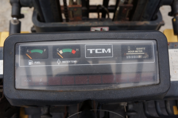 ขายรถฟอร์คลิฟต์ TCM FG15n17  1.5 ตัน แผงงาสไลด์ เสาสูง 4 เมตร พร้อมที่หนีบกล่อง