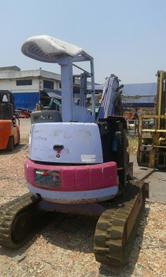 ขายรถขุดเล็กยี่ห้อ KOMATSU PC 12 UU-2 เครื่องยนต์ KOMATSU 3 สูบ  ราคา 210,000 บาท