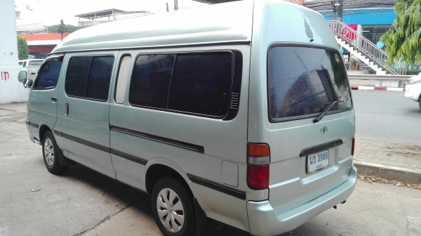 ขายรถตู้หลังสูง Commuter ปี45 เครื่องเดิมดีเซล 5L เครื่องดีแอร์เย็นCDครบไม่มีชนเจ้าของขายเอง