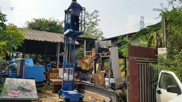 ขาย แมนลิฟท์ กระเช้า ยกของ ขึ้นลง สูง 4 เมตร ใช้แบตเตอรี่ 2 ลูก แบบเข็น ใช้งานง่าย พร้อมใช้