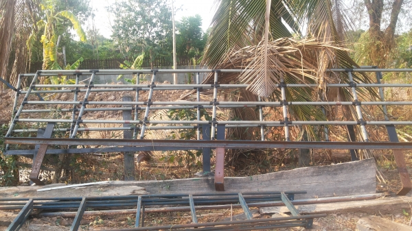 ขายกระบะรถ6ล้อพร้อมคอกเหล็ก