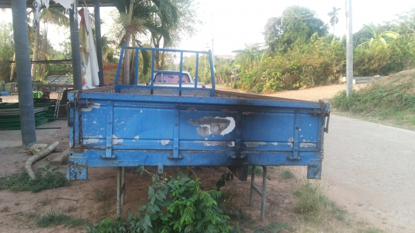 ขายกระบะรถ6ล้อพร้อมคอกเหล็ก