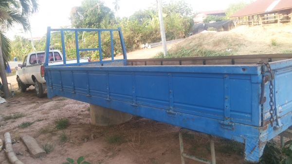 ขายกระบะรถ6ล้อพร้อมคอกเหล็ก