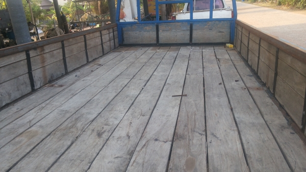 ขายกระบะรถ6ล้อพร้อมคอกเหล็ก