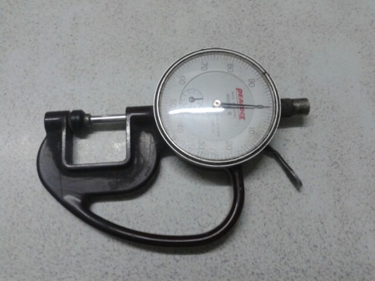 เครื่องวัดความหนา.ใช้งานปกติ 
ระยะว้ด1 ซม.