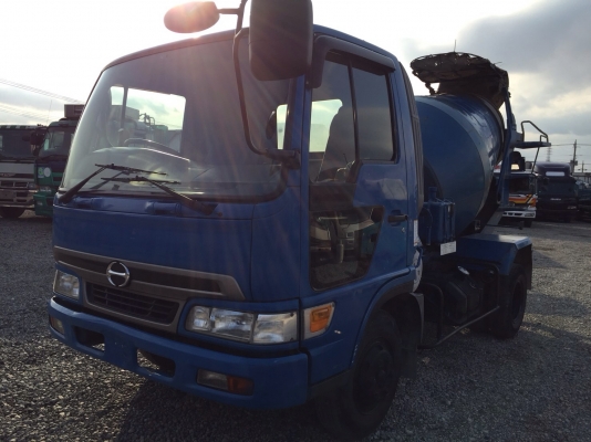 รถโม่ปูนHINO เครื่อง JO7C