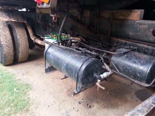 ขายดั้ม2เพลา เครื่อง195แรง โลฮาย10สปีด เอกสารพร้อมโอน สนใจโทร 090-8588220คุณนะ 093-3258446คุณบิว หรือเข้าดูสินค้าอื่นๆได้ที่ www.truck.in.th/498 หรือเพจFacebook ณรงค์ ซื้อขายรถมือสอง (เว็บไซต์ส่วนตัว) หรือFacebook คุณนะ รถบรรทุก