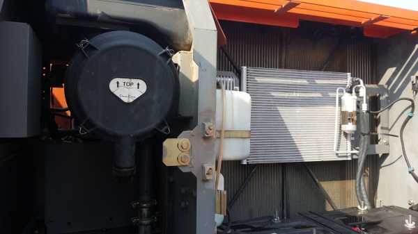 ขายรถแบคโฮ Hitachi ZX200 รถแบคโฮ รถแทรกเตอร์  โดย เคซีซี แมชชีนเนอรี่