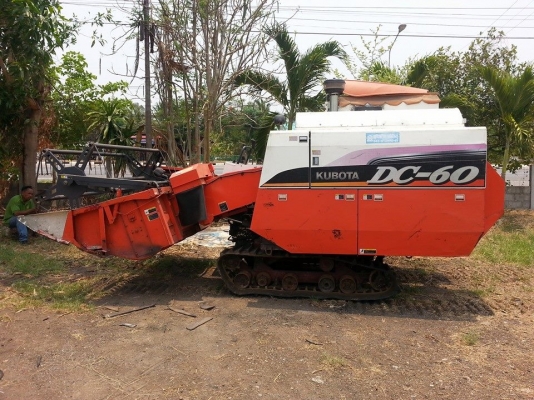 ขายรถเกี่ยวข้าว KUBOTA DC60 ปี53 ใช้งาน1971ชม. เอกสารพร้อมโอน ราคา260,000 สนใจโทร 090-8588220คุณนะ 093-3258446คุณบิว หรือเข้าดูสินค้าอื่นๆได้ที่ www.truck.in.th/498 หรือเพจFacebook ณรงค์ ซื้อขายรถมือสอง (เว็บไซต์ส่วนตัว) หรือFacebook คุณนะ รถบรรทุก