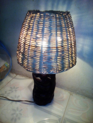 โคมไฟวินเทจ ไม้แกะสลัก