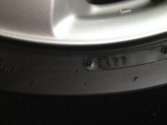 ขายล้อแม็ก All new Isuzu D-max ป้ายแดง 17"x7" et33 6รู139 + ยาง Dunlop 265/65r17 ปี 14 ขายล้อแม็ก All new Isuzu D-max ป้ายแดง 17"x7" et33 6รู139 + ยาง Dunlop 265/65r17 ปี 14