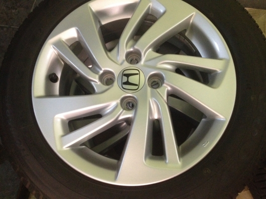 ขายล้อแม็กเดิม Jazz gk พร้อมยางปลายปี 14 ขายล้อแม็กเดิม Jazz gk พร้อมยางปลายปี 14