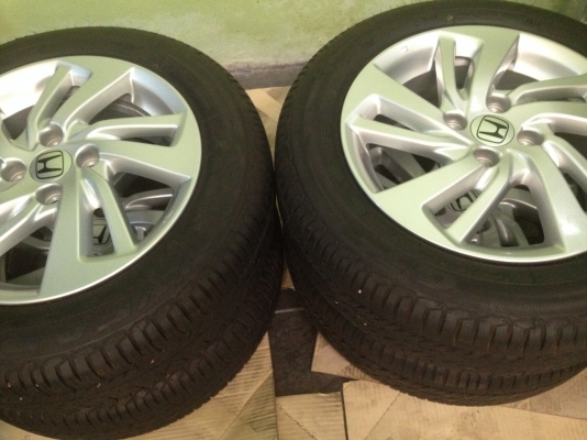 ขายล้อแม็กเดิม Jazz gk พร้อมยางปลายปี 14 ขายล้อแม็กเดิม Jazz gk พร้อมยางปลายปี 14