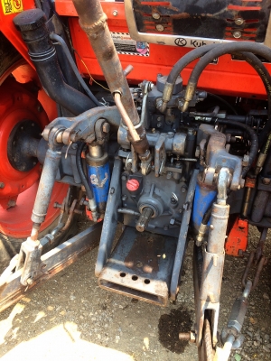 ขายรถไถ kubota M7040 สภาพพร้อมใช้ สนใจติดต่อ