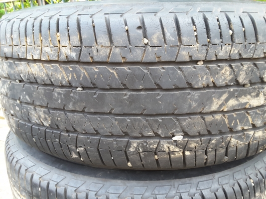 ล้อ ford ขอบ 18 พร้อมยางปี 11 ชุดล่ะ 12,500