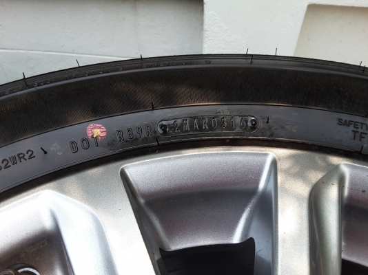 ล้อมิตซู ขอบ 17 พร้อมยางป้ายแดงปี 16 ชุดล่ะ 15,500