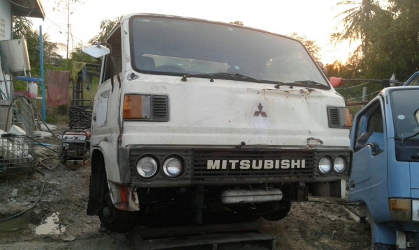 ขายหัวเก๋งพร้อมเครื่องยนต์ ยี่ห้อ MITSUBISHI CANTER  ราคา 82,000บาท