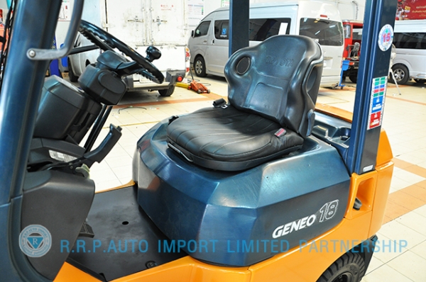 ขายรถโฟล์คลิฟท์มือสอง TOYOTA รุ่น 7FD18-10981 ราคา 295,000 บาท นำเข้าจากประเทศญี่ปุ่น 100\% ไม่เคยใช้งานในไทย