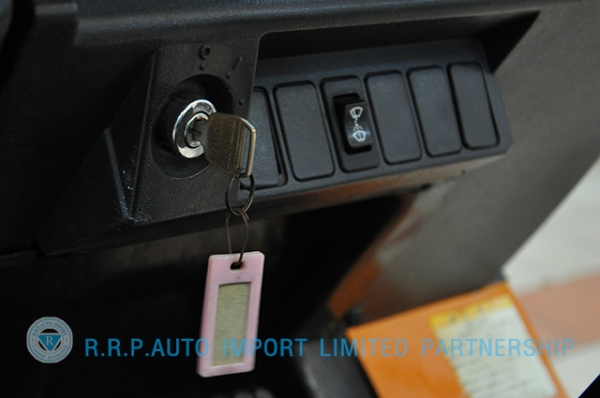 ขายรถโฟล์คลิฟท์มือสอง TOYOTA รุ่น 7FD18-10981 ราคา 295,000 บาท นำเข้าจากประเทศญี่ปุ่น 100\% ไม่เคยใช้งานในไทย