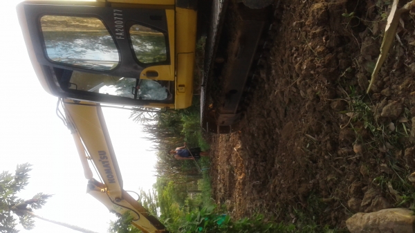 ขายรถแม็คโค komatsu pc128us-8