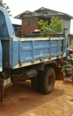 หกล้อ อีซูชุ KS 110 ดั้ม 3คิว พ.เวอร์ ช่วงล่างใหญ่ F หน้า-หลัง F สภาพดีใช้วิ่งงานประจำ  เล่มทะเบียนภาษีไม่ขาด พร้อมโอน