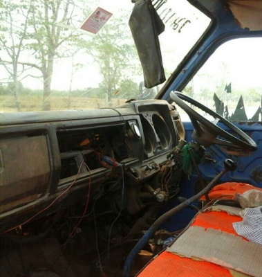 หกล้อ อีซูชุ KS 110 ดั้ม 3คิว พ.เวอร์ ช่วงล่างใหญ่ F หน้า-หลัง F สภาพดีใช้วิ่งงานประจำ  เล่มทะเบียนภาษีไม่ขาด พร้อมโอน