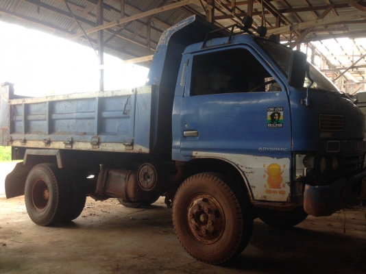 หกล้อ อีซูชุ KS 110 ดั้ม 3คิว พ.เวอร์ ช่วงล่างใหญ่ F หน้า-หลัง F สภาพดีใช้วิ่งงานประจำ  เล่มทะเบียนภาษีไม่ขาด พร้อมโอน