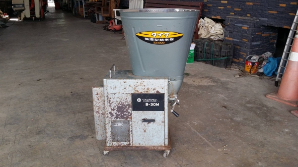 เครื่องขัดข้าวขาว TAIWA รุ่น B-30M เก่าญี่ปุ่น กำลังการผลิต 30 kg./ชม. สามารถขัดข้าวกล้องให้เป็นข้าวขาวได้อย่างสะดวก รวดเร็ว