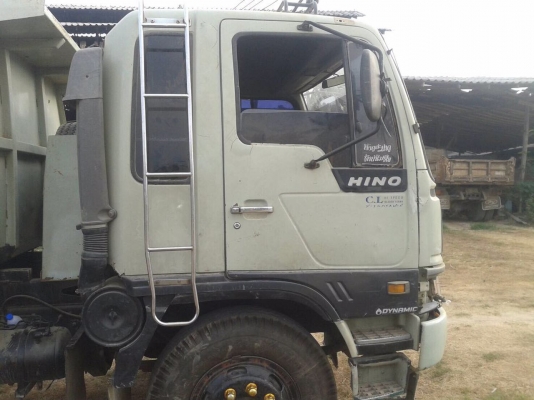 รถฮีโน่  6  ล้อดั้ม FF3H  195 แรงม้า. ปี 37.   สนใจติดต่อ  081 - 6079515