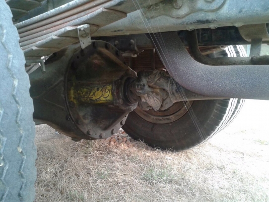 รถฮีโน่  6  ล้อดั้ม FF3H  195 แรงม้า. ปี 37.   สนใจติดต่อ  081 - 6079515