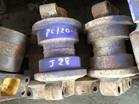 โรลเลอร์รถขุด komatsu pc120-3-5 เก่าเช็คนอกญี่ปุ่น ราคา 2,500 บาท โรลเลอร์รถขุด komatsu pc120-3-5 เก่าเช็คนอกญี่ปุ่น ราคา 2,500 บาท