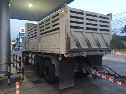 ขาย ฮีโน. 360 แก๊ดโรงงาน ปี 2011 วิ่ง หกแสน โล. มีระบบลากพ๋วง มีสองคัน. รถอยู่ ภาคไต้ ขาย ฮีโน. 360 แก๊ดโรงงาน ปี 2011 วิ่ง หกแสน โล. มีระบบลากพ๋วง มีสองคัน. รถอยู่ ภาคไต้