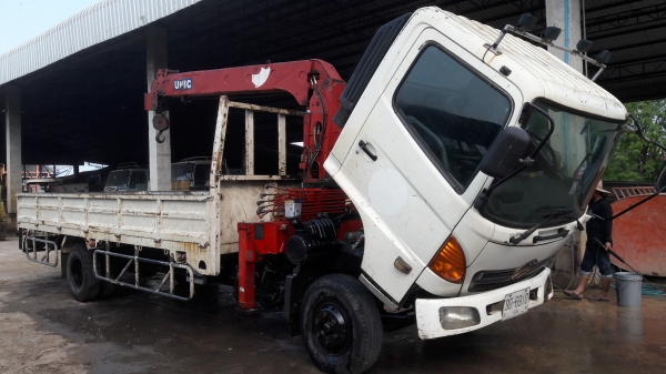 Hino Mega เทรน Unic 3 ตัน 3 ชัก 4 ท่อน สภาพเดิม พร้อมใช้ ทะเบียนพร้อมโอน