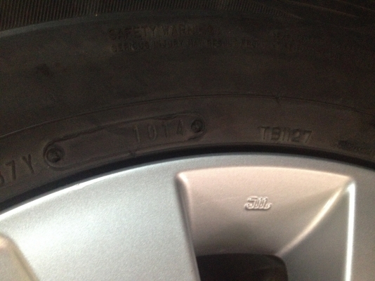 ล้อแม็ก Toyota Revo 17 พร้อมยาง Dunlop 265 65 17 ยางปี 14