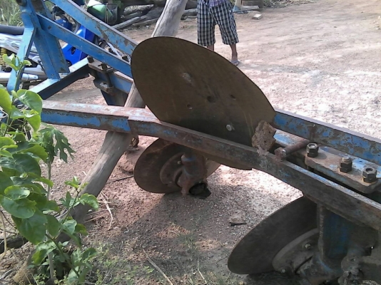 ผานสามโคลงสี่TTใบ26นิ้วขายตามสภาพ