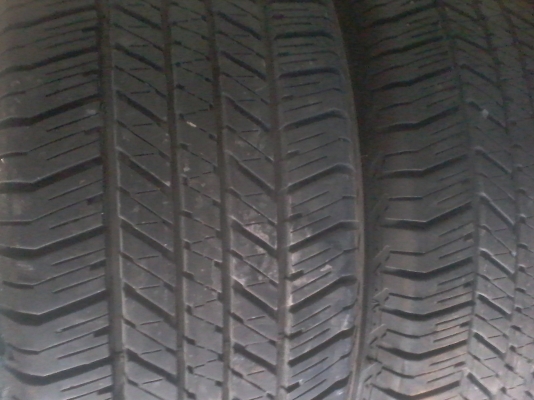 ขายยางวีโก้ 265 65  17 สภาพดอกยาง 90 เปอร์เซน