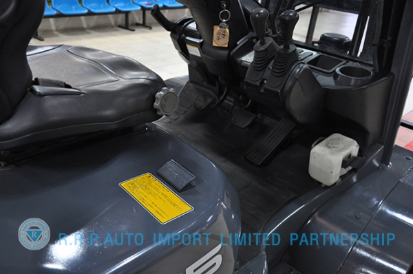 ขายรถโฟล์คลิฟท์มือสอง TOYOTA รุ่น 8FD25-12254 ราคา 520,000 บาท นำเข้าจากประเทศญี่ปุ่น 100\% ไม่เคยใช้งานในไทย