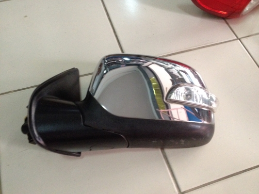 ขายกระจกมองข้าง D-max07