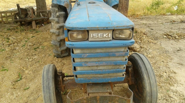 ขายรถไถ อิเซกิ 28 แรง. 1 เพลา. พร้อมอุปกรณ์ 2 ชิ้น ผานพรวน โรตารี่ รถสีไม่สวย แต่เครื่องเกียร์ดี ไม่หอน สนใตโทรสอบถามได้ครับ ขายรถไถ อิเซกิ 28 แรง. 1 เพลา. พร้อมอุปกรณ์ 2 ชิ้น ผานพรวน โรตารี่ รถสีไม่สวย แต่เครื่องเกียร์ดี ไม่หอน สนใตโทรสอบถามได้ครับ