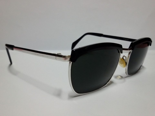 -ขายแว่นกันแดด INDO - -ขายแว่นกันแดด INDO -