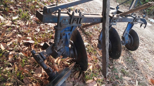 ขายผานบุกเบิก SBT  ผาน 3/26 โครง 4 ติดมากับฟร์อด 6610