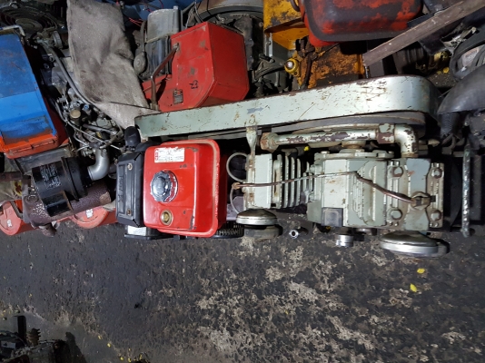 ปั้มลม iwata พร้อมเครื่อง yanmar เก่าญี่ปุ่น