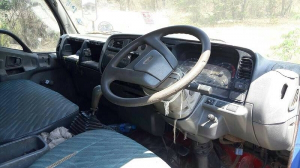 ขายรถบรรทุกหกล้อ Mitsubishi CANTER MMTFE657GTC URO1 รถปี 41 เครื่อง 4D33-120 แรง เดิมๆ ตามรุ่น เครื่องดี แชสซีสวย ยางเต็ม กะบะช่วงยาว 5 เมตร ขายรถบรรทุกหกล้อ Mitsubishi CANTER MMTFE657GTC URO1 รถปี 41 เครื่อง 4D33-120 แรง เดิมๆ ตามรุ่น เครื่องดี แชสซีสวย ยางเต็ม กะบะช่วงยาว 5 เมตร