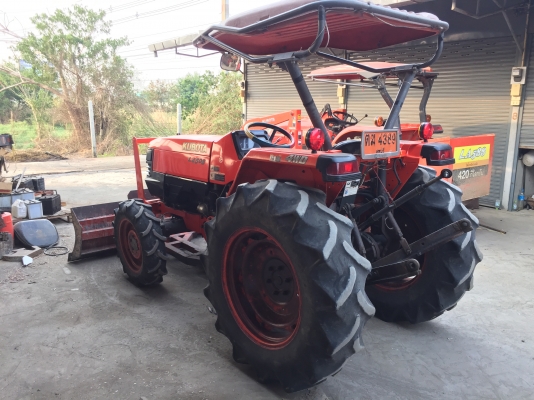 L4508 พร้อมใบดันดิน ขายตามสภาพครับผม