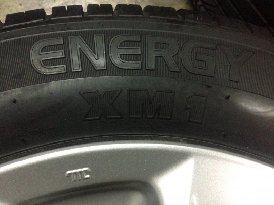 แม็ก ฮอนด้า แจ๊ส ไฮบริด พร้อมยาง 175-65-15 แม็ก ฮอนด้า แจ๊ส ไฮบริด พร้อมยาง 175-65-15