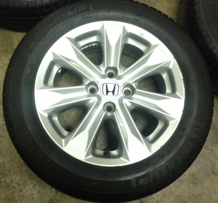 แม็ก ฮอนด้า แจ๊ส ไฮบริด พร้อมยาง 175-65-15 แม็ก ฮอนด้า แจ๊ส ไฮบริด พร้อมยาง 175-65-15