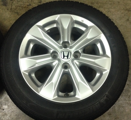 แม็ก ฮอนด้า แจ๊ส ไฮบริด พร้อมยาง 175-65-15 แม็ก ฮอนด้า แจ๊ส ไฮบริด พร้อมยาง 175-65-15