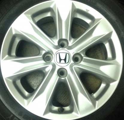 แม็ก Honda Jazz Hybrid พร้อมยาง 175-65-15 ปี 15